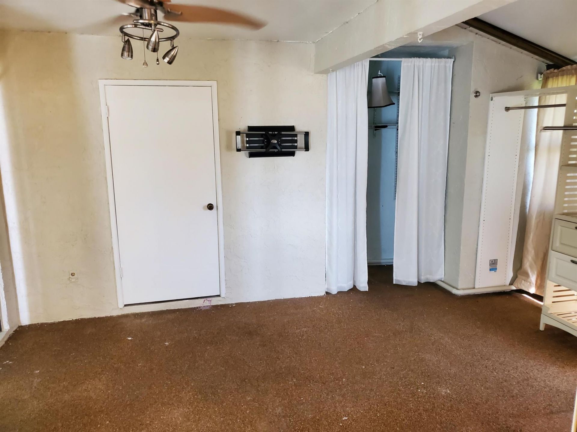 4327 Willow Brook Circle, West Palm Beach, FL 33417 Photo