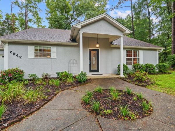 2942 Paradise Lakes Road, Chipley, FL 32428