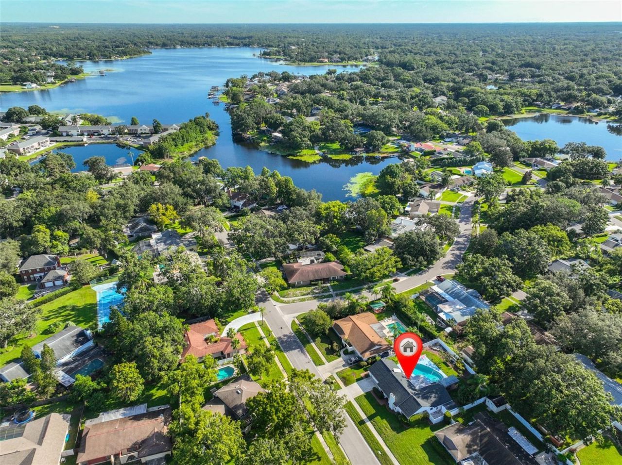 13562 Lake Magdalene Drive, Tampa, FL 33613 Photo