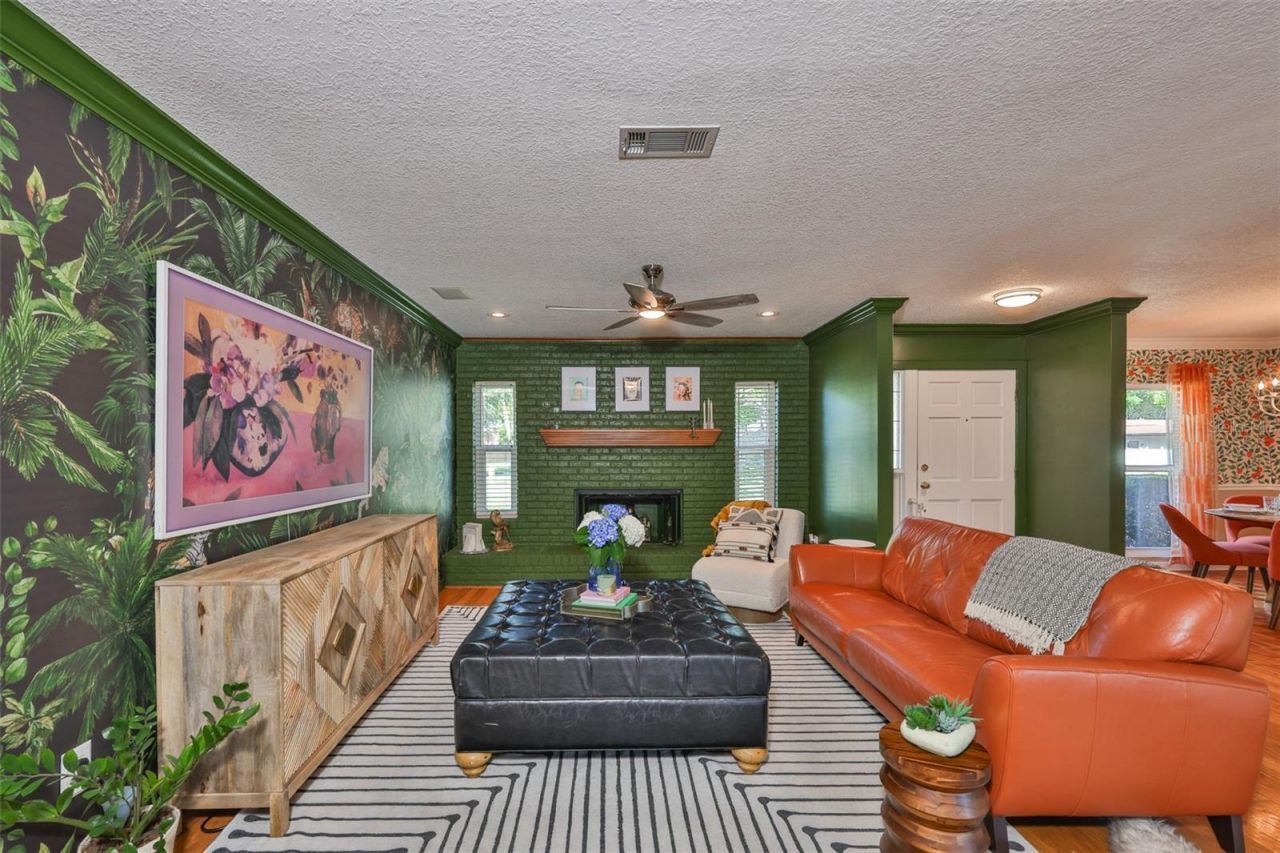 13562 Lake Magdalene Drive, Tampa, FL 33613 Photo