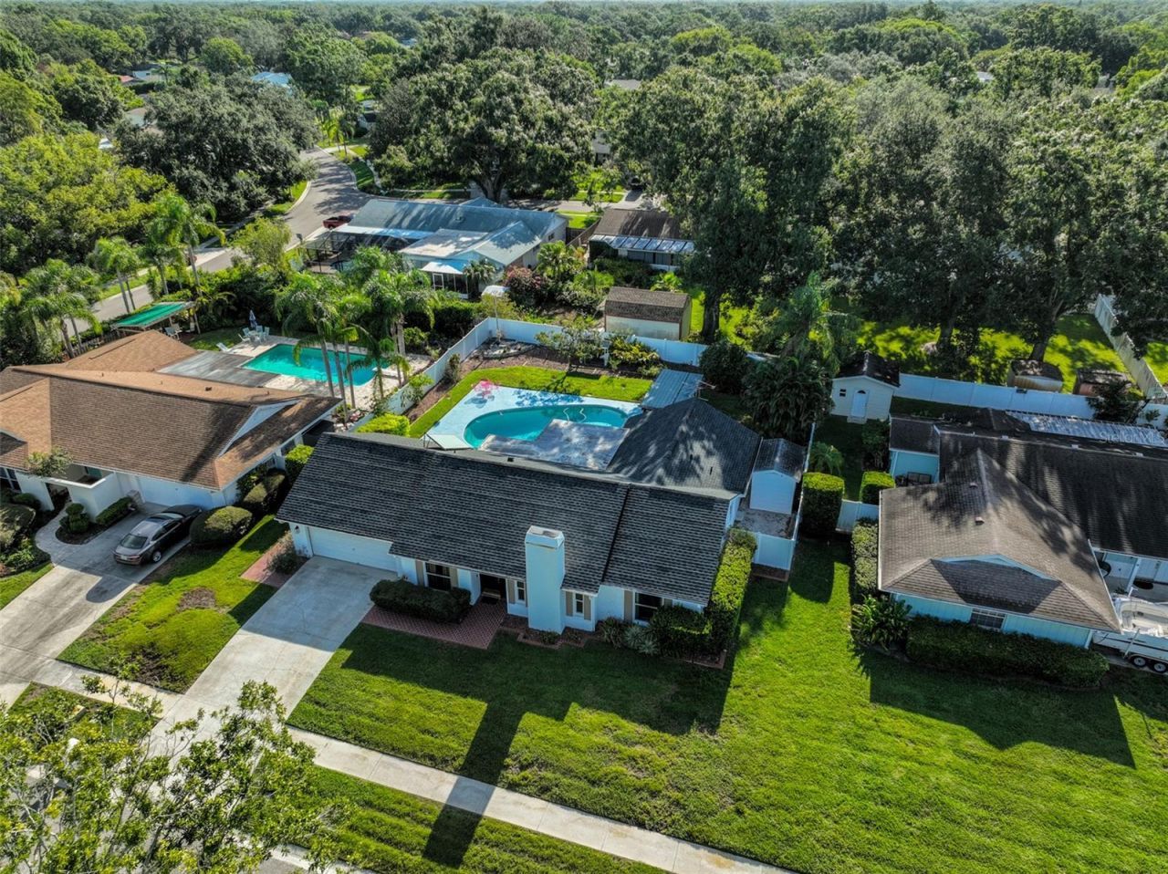 13562 Lake Magdalene Drive, Tampa, FL 33613 Photo