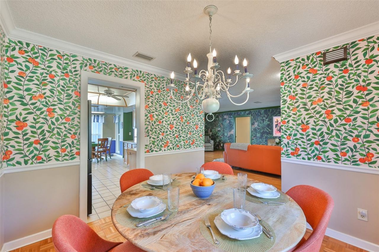 13562 Lake Magdalene Drive, Tampa, FL 33613 Photo