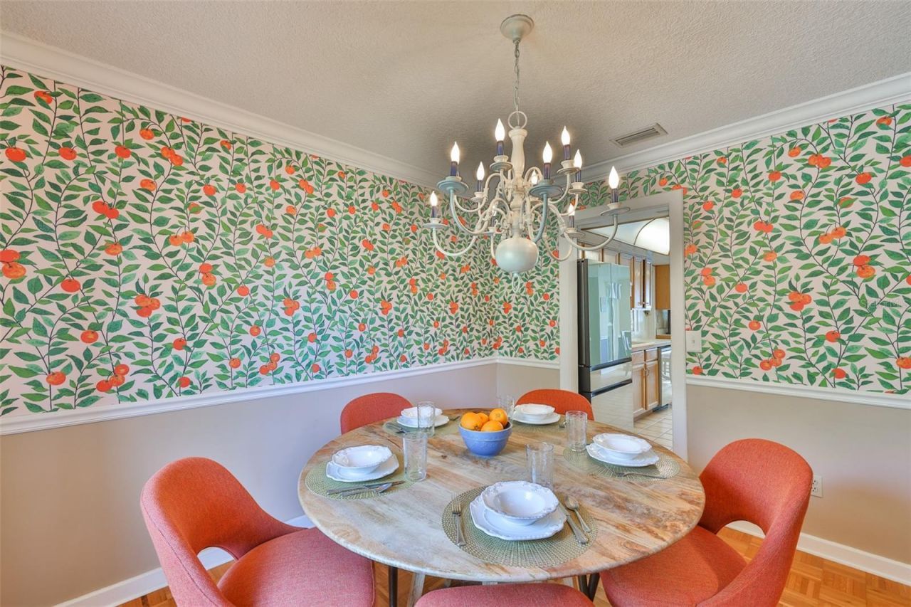 13562 Lake Magdalene Drive, Tampa, FL 33613 Photo