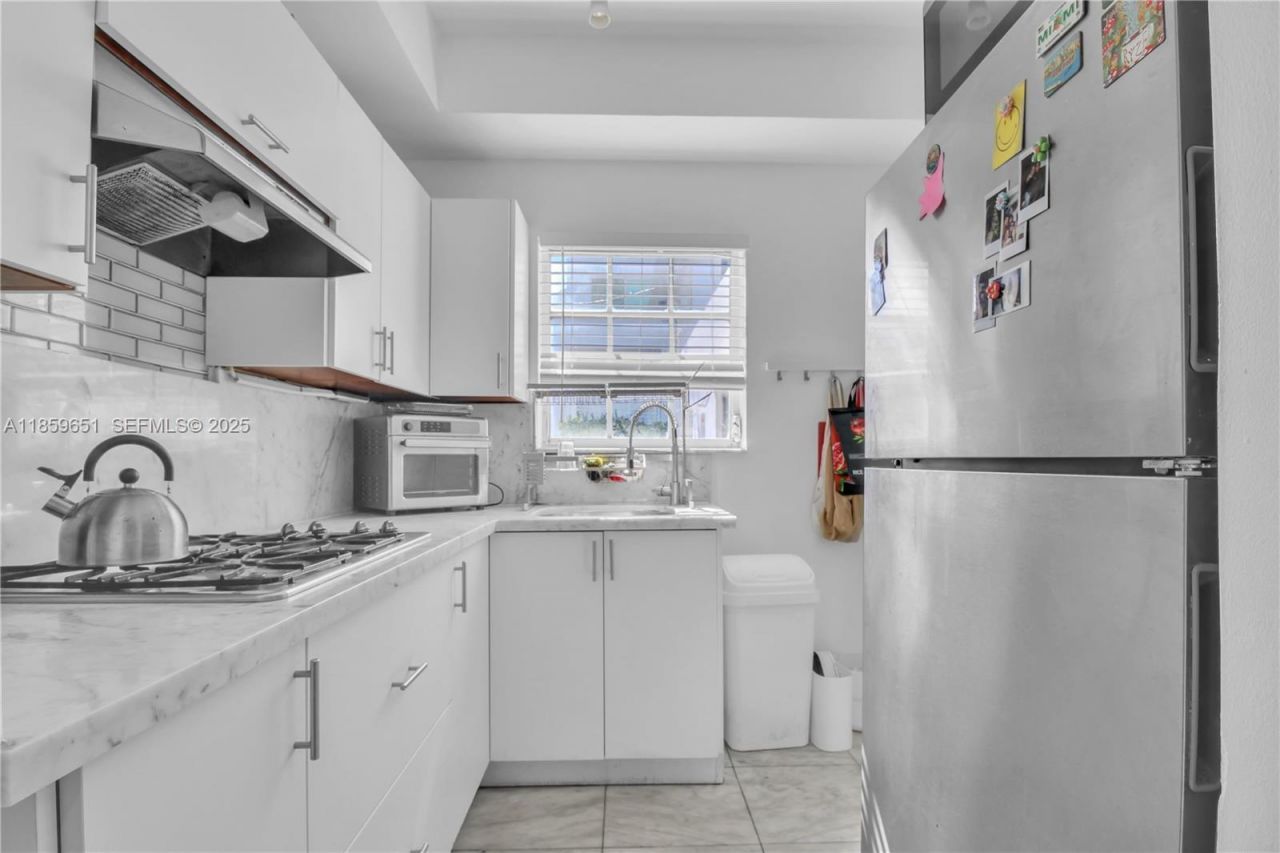 830 10th St, Unit 1, Miami Beach, FL 33139 Photo