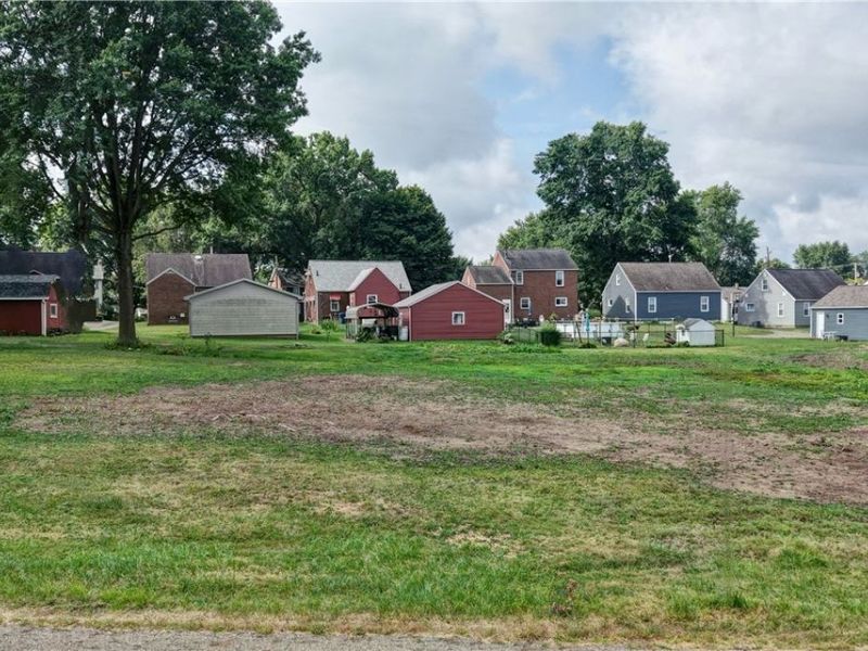 Michigan Boulevard, Louisville, OH 44641 Photo 2