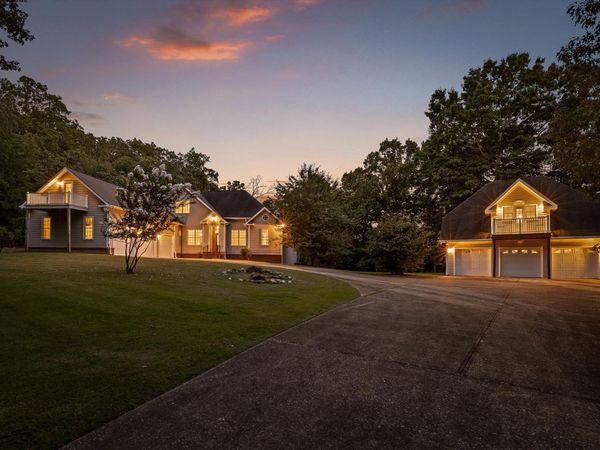 8710 Hidden Branches Road, Harrison, TN 37341