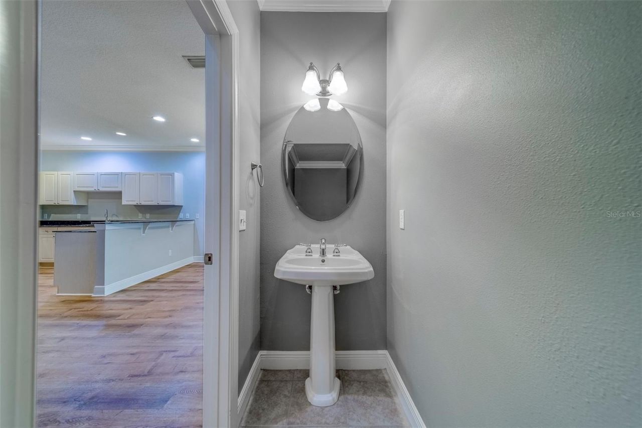 270 Valencia Circle, Saint Petersburg, FL 33716 Photo