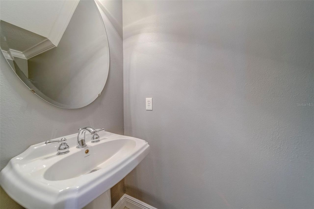 270 Valencia Circle, Saint Petersburg, FL 33716 Photo