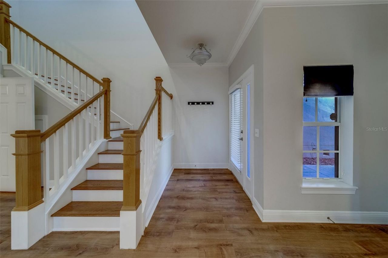 270 Valencia Circle, Saint Petersburg, FL 33716 Photo