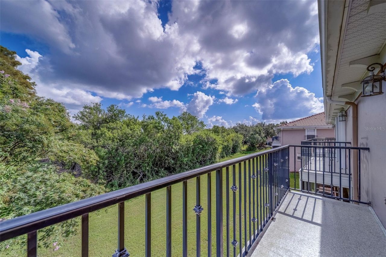 270 Valencia Circle, Saint Petersburg, FL 33716 Photo