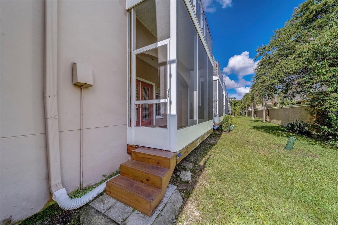 270 Valencia Circle, Saint Petersburg, FL 33716 Photo