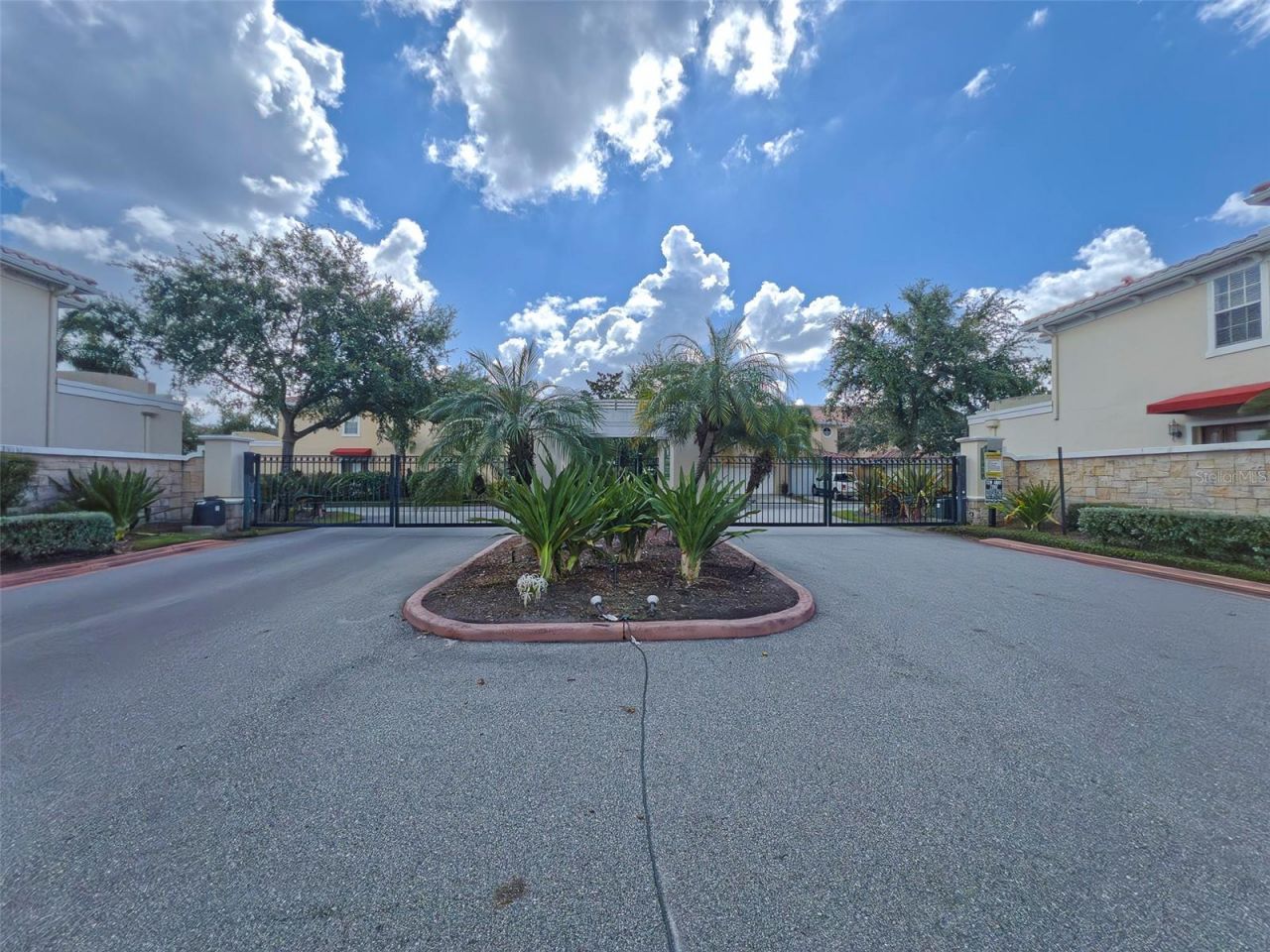 270 Valencia Circle, Saint Petersburg, FL 33716 Photo