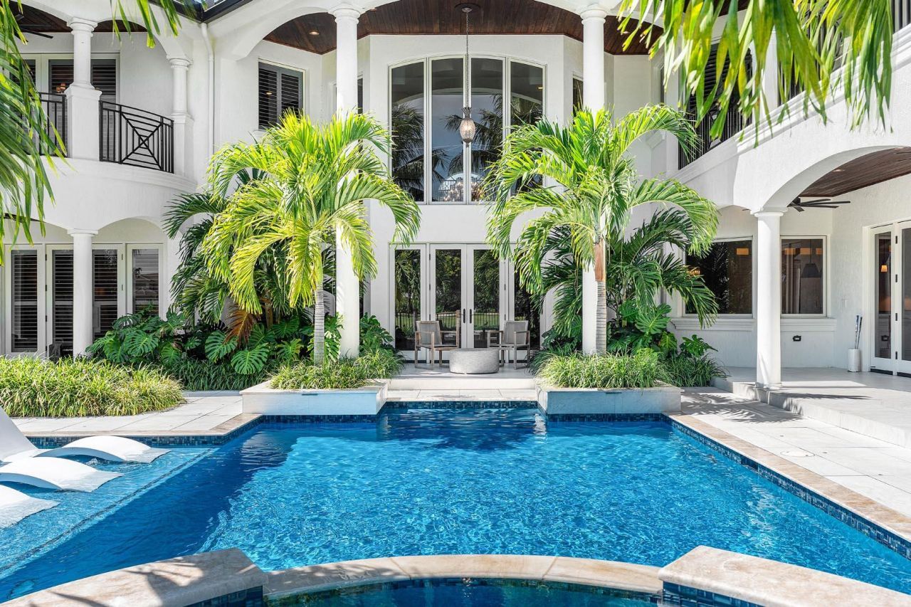 121 Royal Palm Way, Boca Raton, FL 33432 Photo