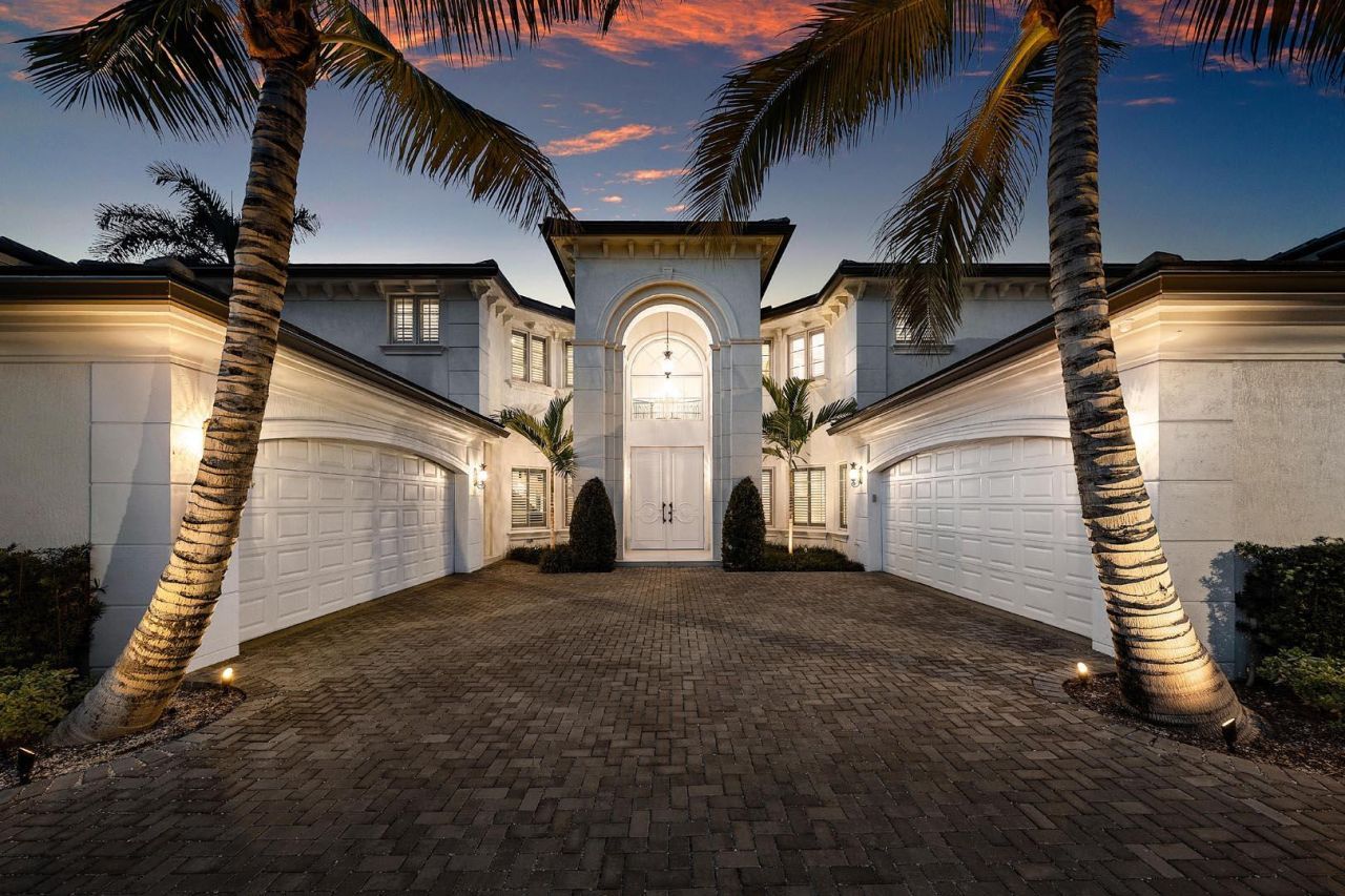 121 Royal Palm Way, Boca Raton, FL 33432 Photo