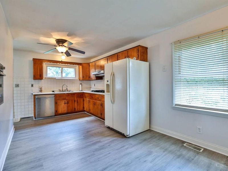 8747 Cheviot Road, Colerain Township, OH 45251 Photo 10