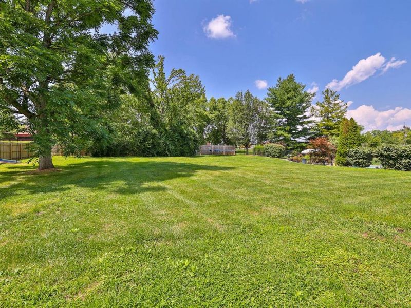 8747 Cheviot Road, Colerain Township, OH 45251 Photo 25