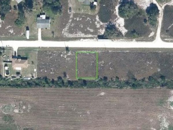 1669 W FONDULAC RD, AVON PARK, FL 33825