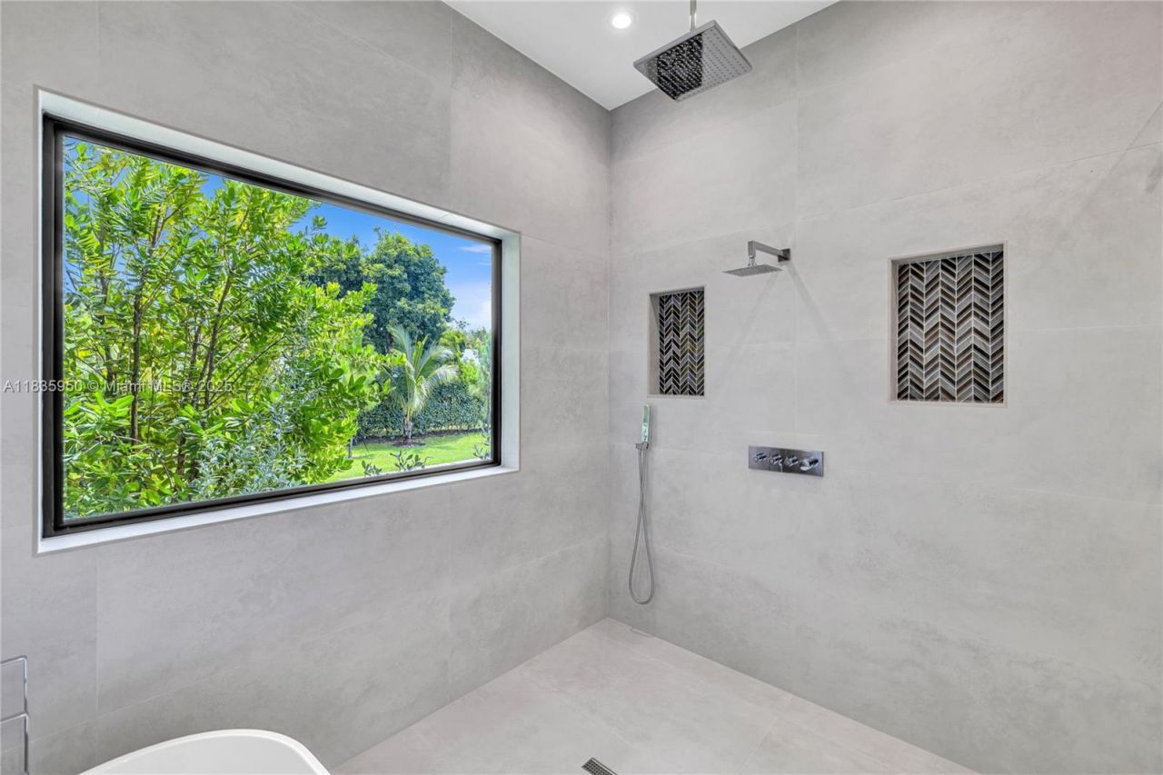 7699 SW 118th St, Pinecrest, FL 33156 Photo