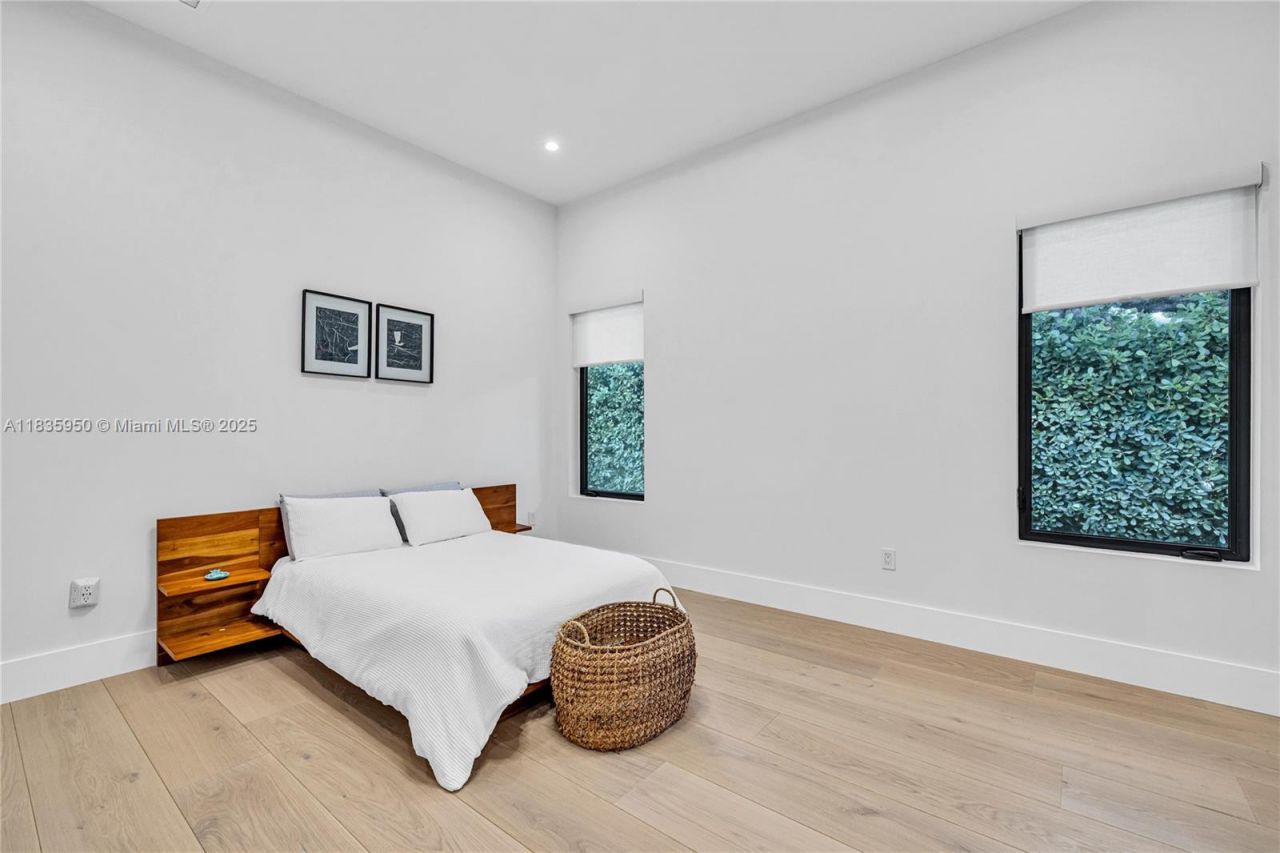 7699 SW 118th St, Pinecrest, FL 33156 Photo