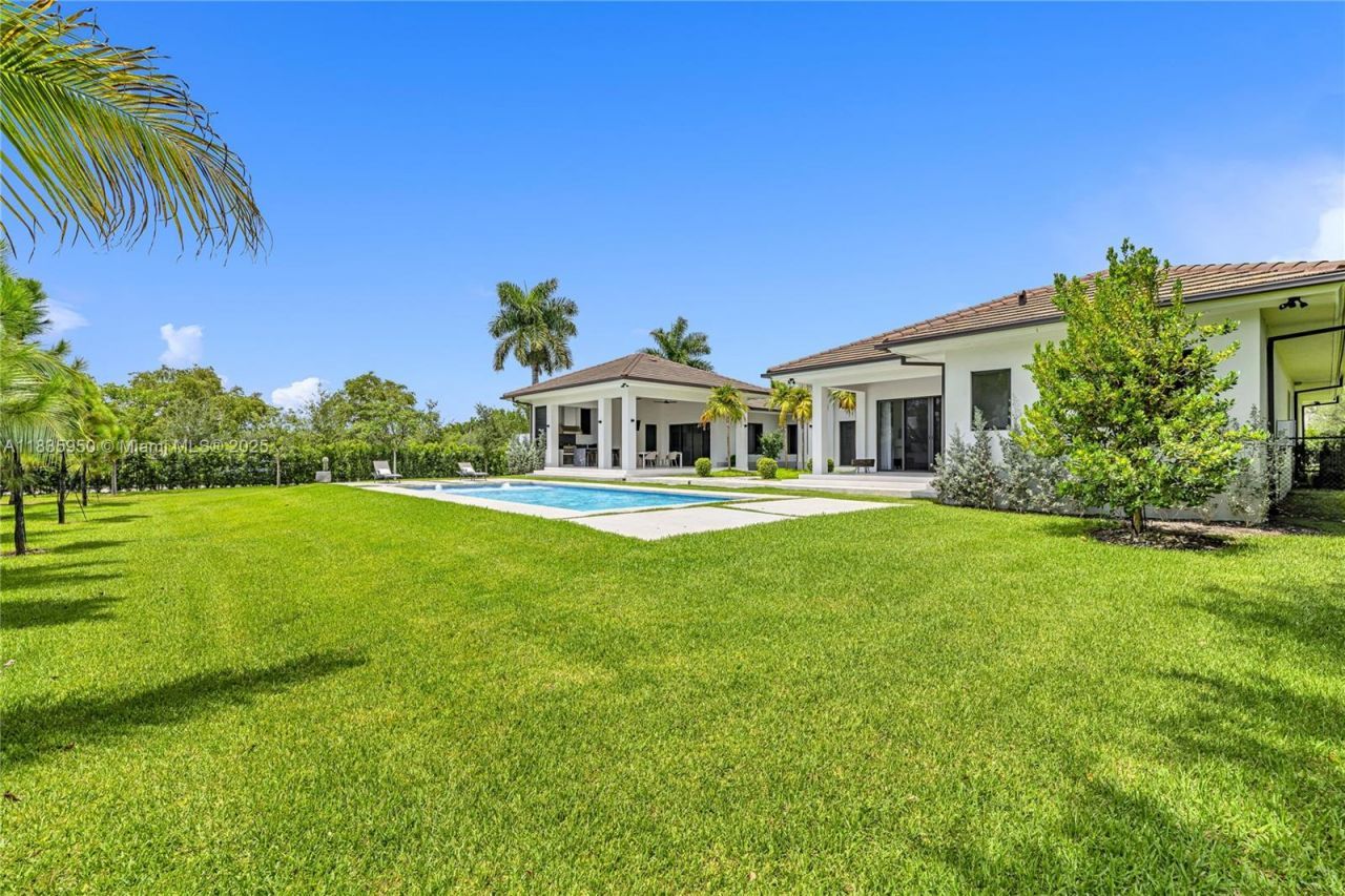 7699 SW 118th St, Pinecrest, FL 33156 Photo