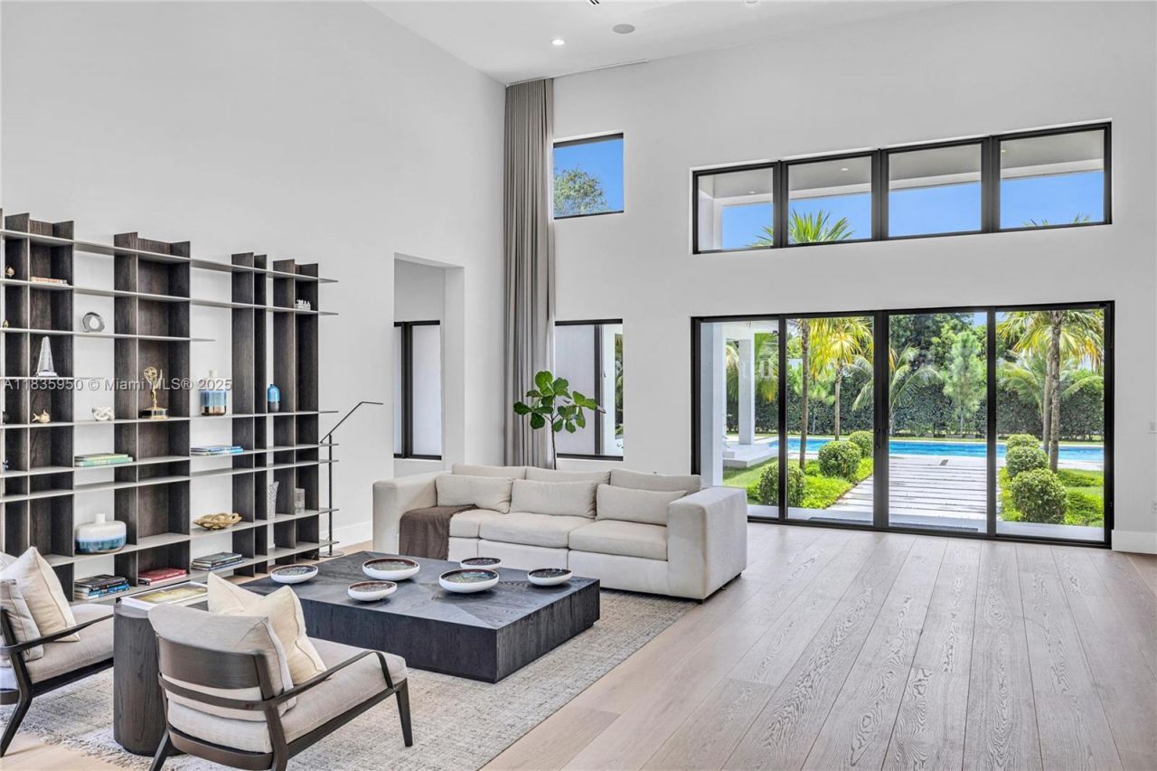 7699 SW 118th St, Pinecrest, FL 33156 Photo