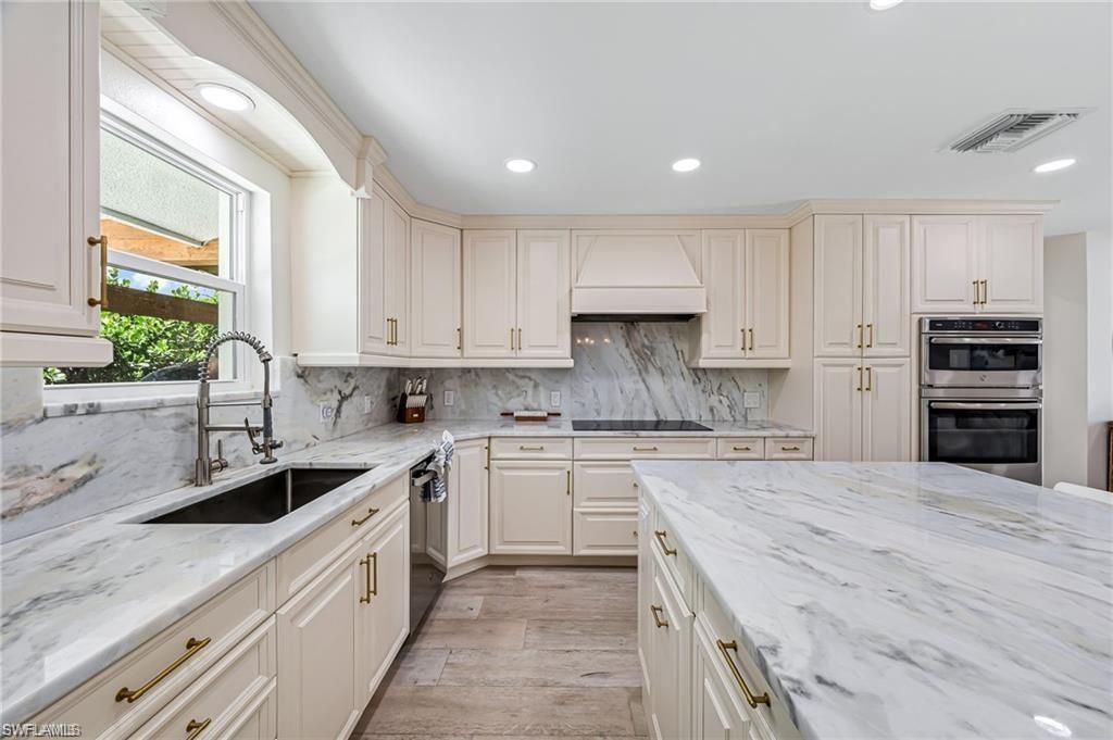 203 1st St, Bonita Springs, FL 34134 Photo