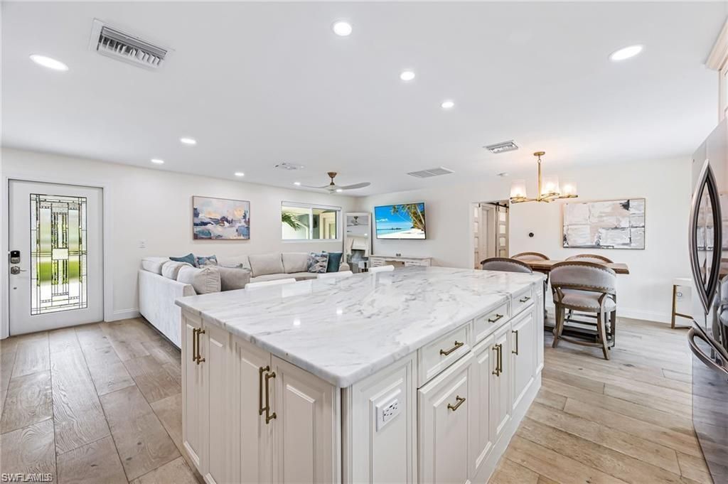 203 1st St, Bonita Springs, FL 34134 Photo