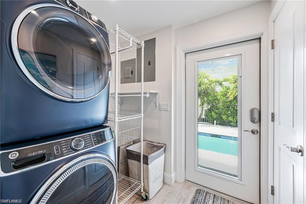 203 1st St, Bonita Springs, FL 34134 Photo