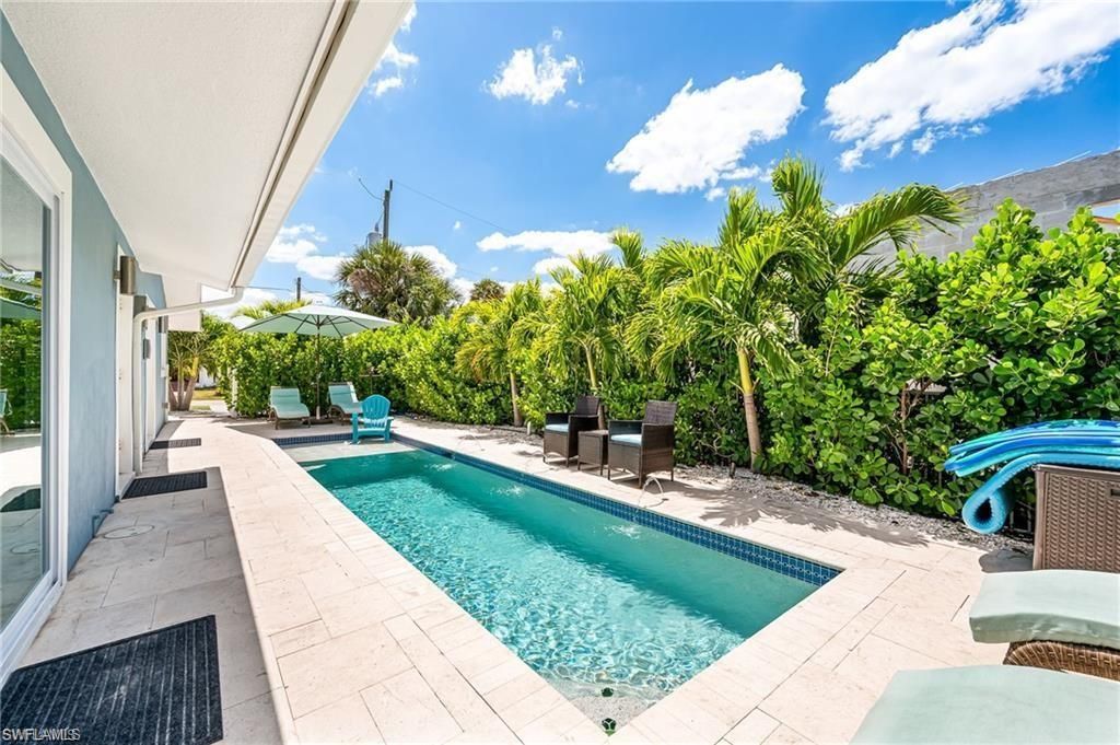 203 1st St, Bonita Springs, FL 34134 Photo