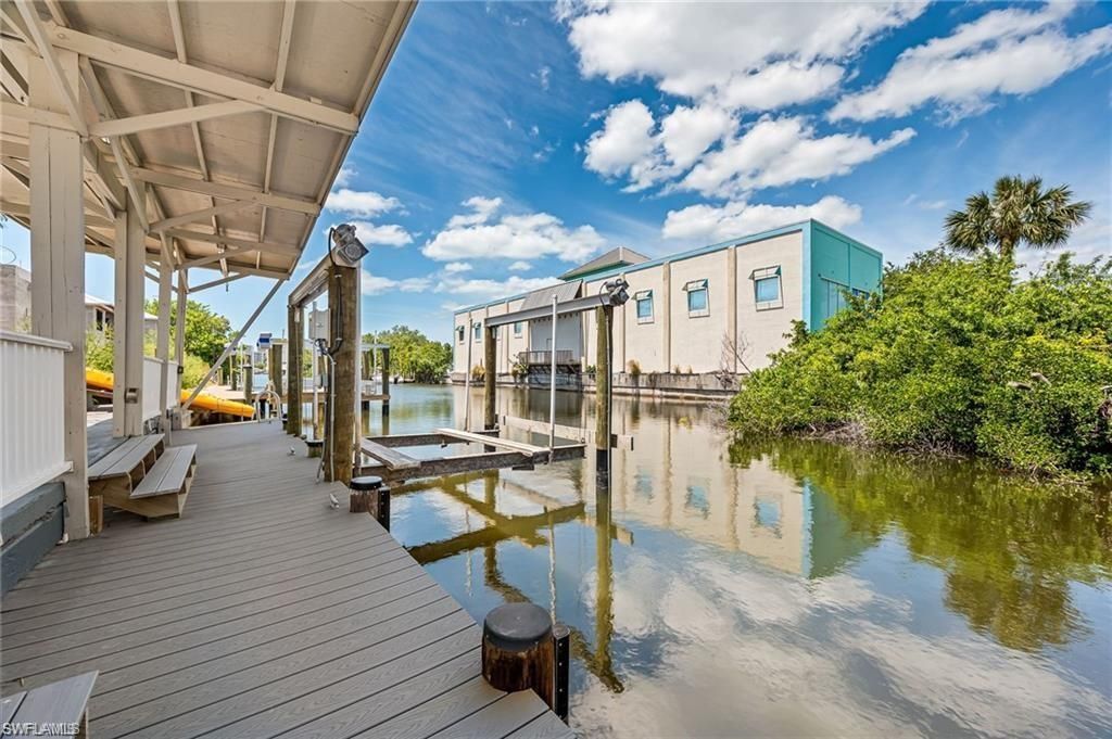 203 1st St, Bonita Springs, FL 34134 Photo