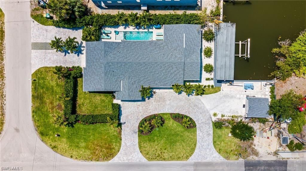 203 1st St, Bonita Springs, FL 34134 Photo