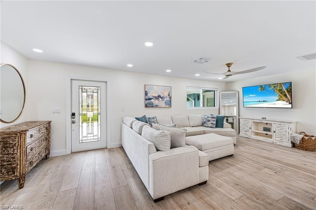 203 1st St, Bonita Springs, FL 34134 Photo