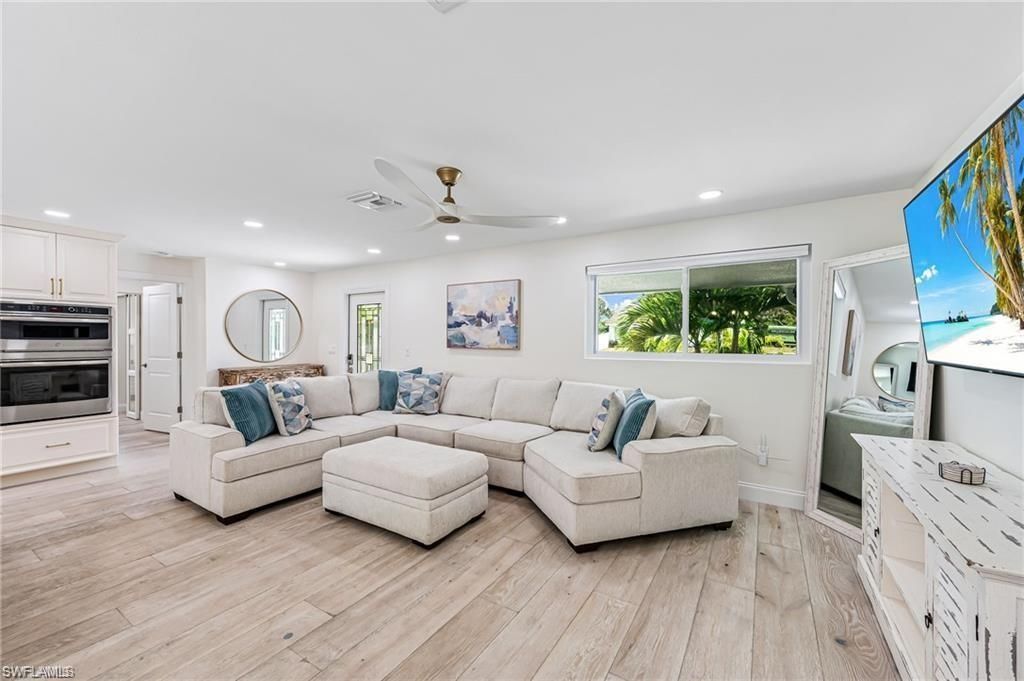 203 1st St, Bonita Springs, FL 34134 Photo