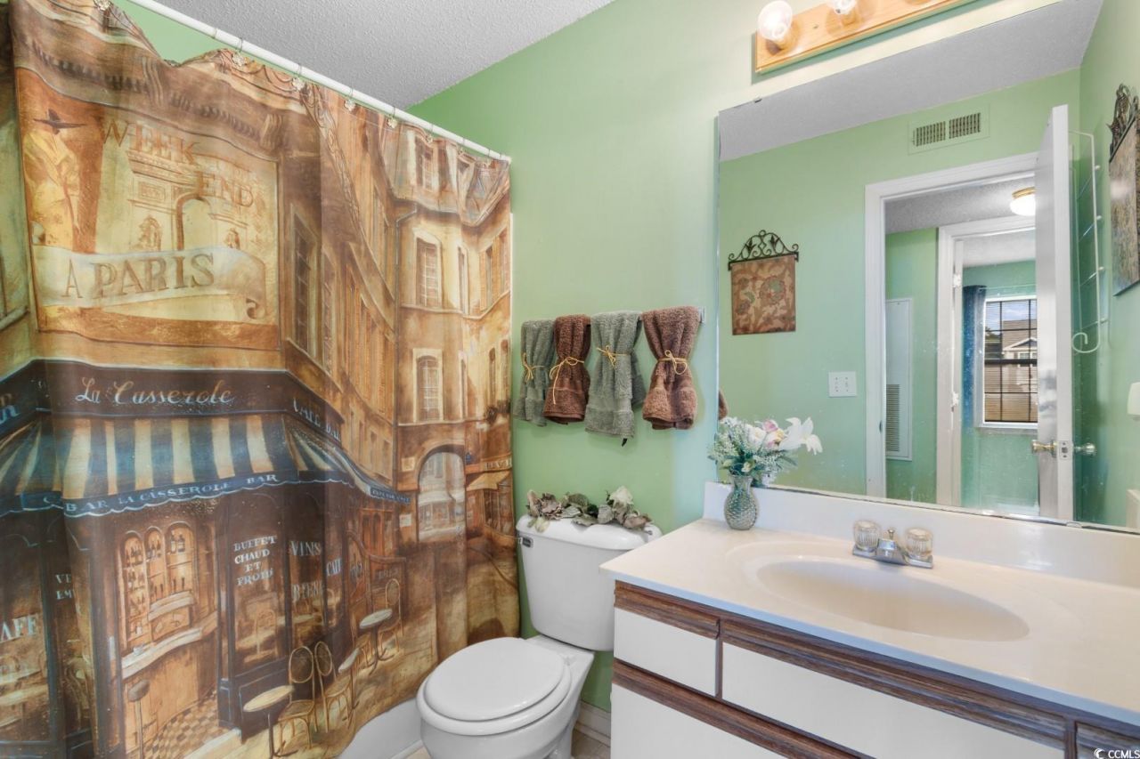 2276 Essex Dr. Photo 24