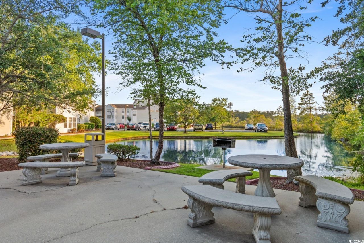 2276 Essex Dr. Photo 33