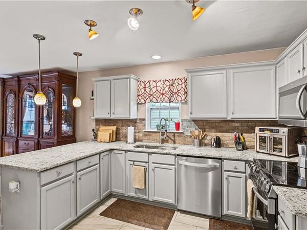 754 Peachtree Meadows Circle, Kernersville, NC 27284