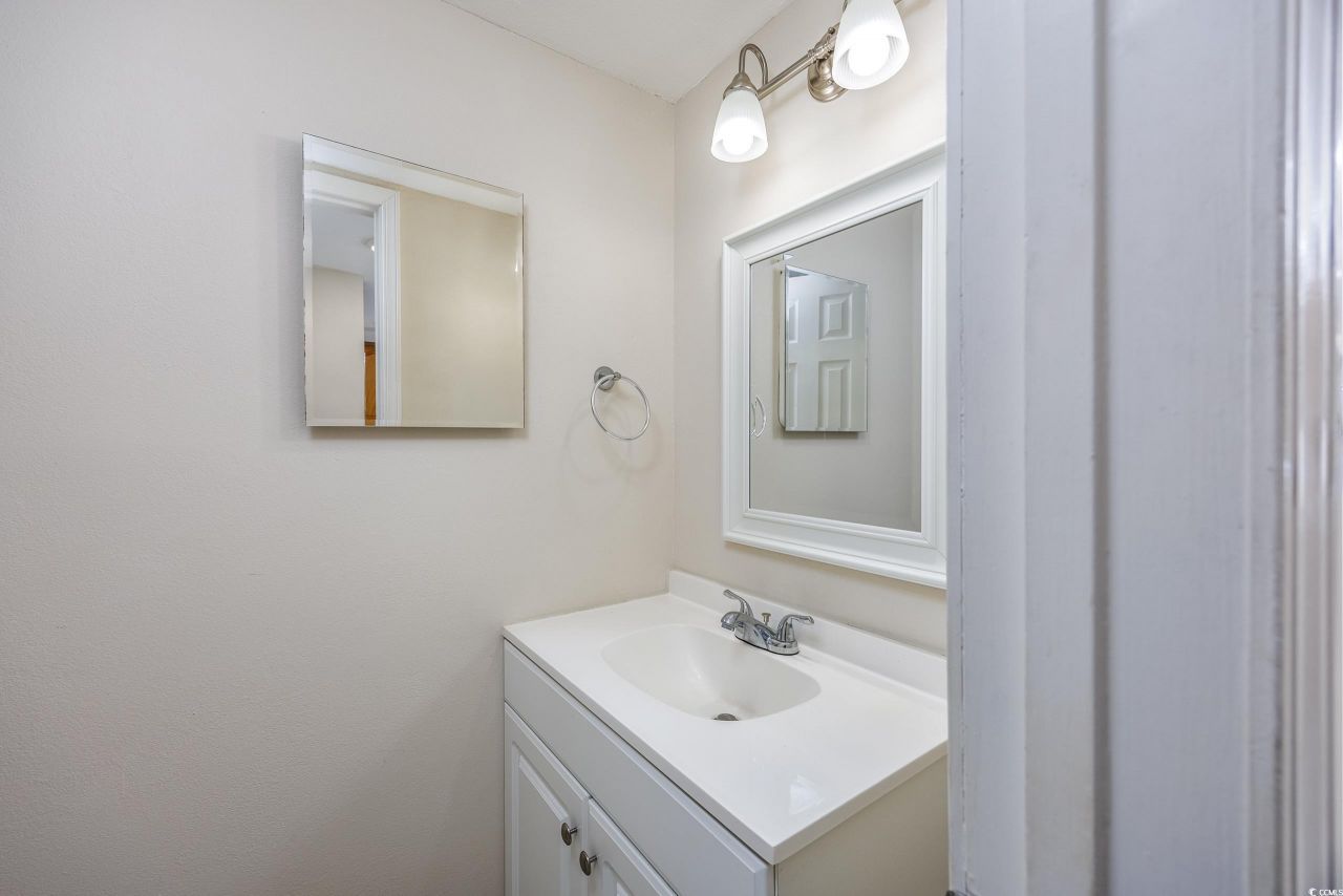 6703 Jefferson Pl. Photo 26