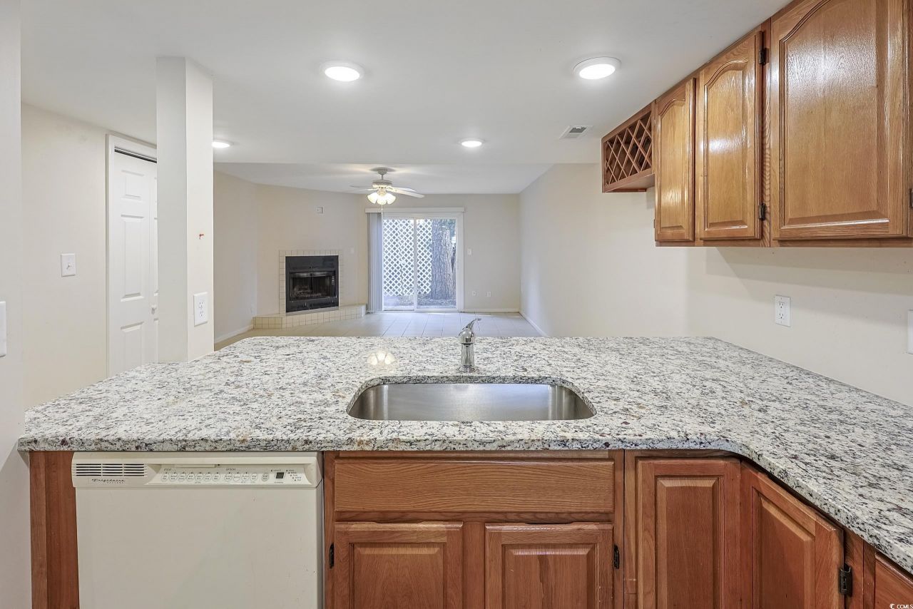 6703 Jefferson Pl. Photo 9