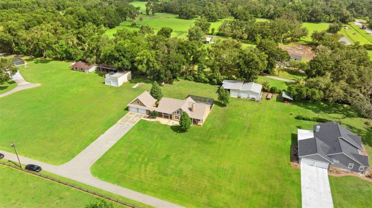 12136 Mcintosh Road, Thonotosassa, FL 33592 Photo