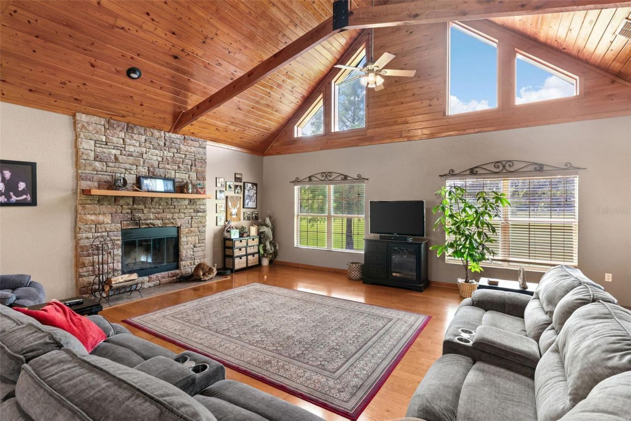 12136 Mcintosh Road, Thonotosassa, FL 33592 Photo