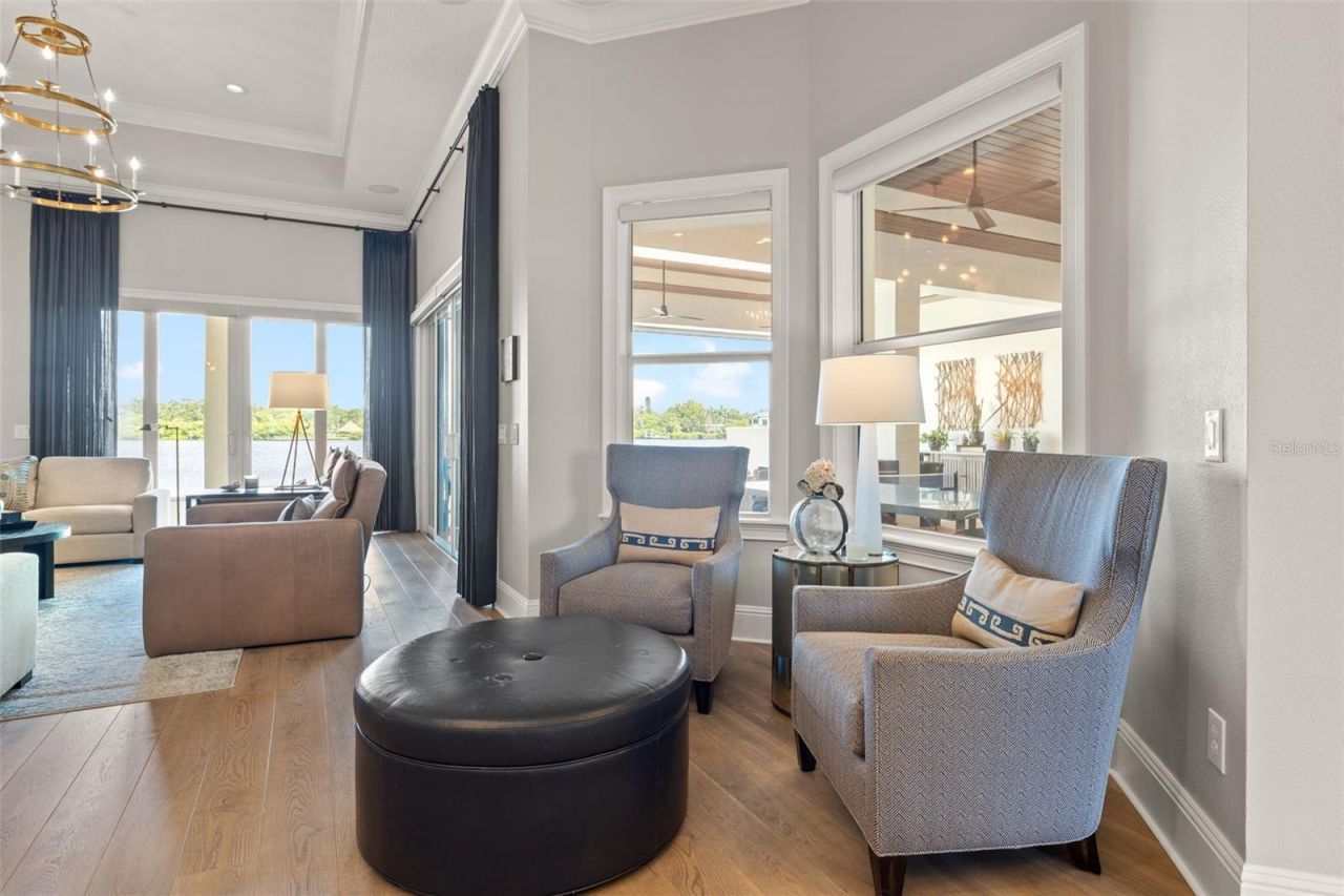 1210 Monterey Boulevard Ne, Saint Petersburg, FL 33704 Photo