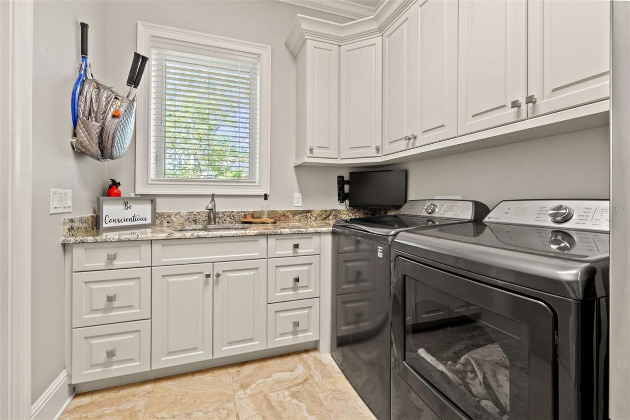 1210 Monterey Boulevard Ne, Saint Petersburg, FL 33704 Photo