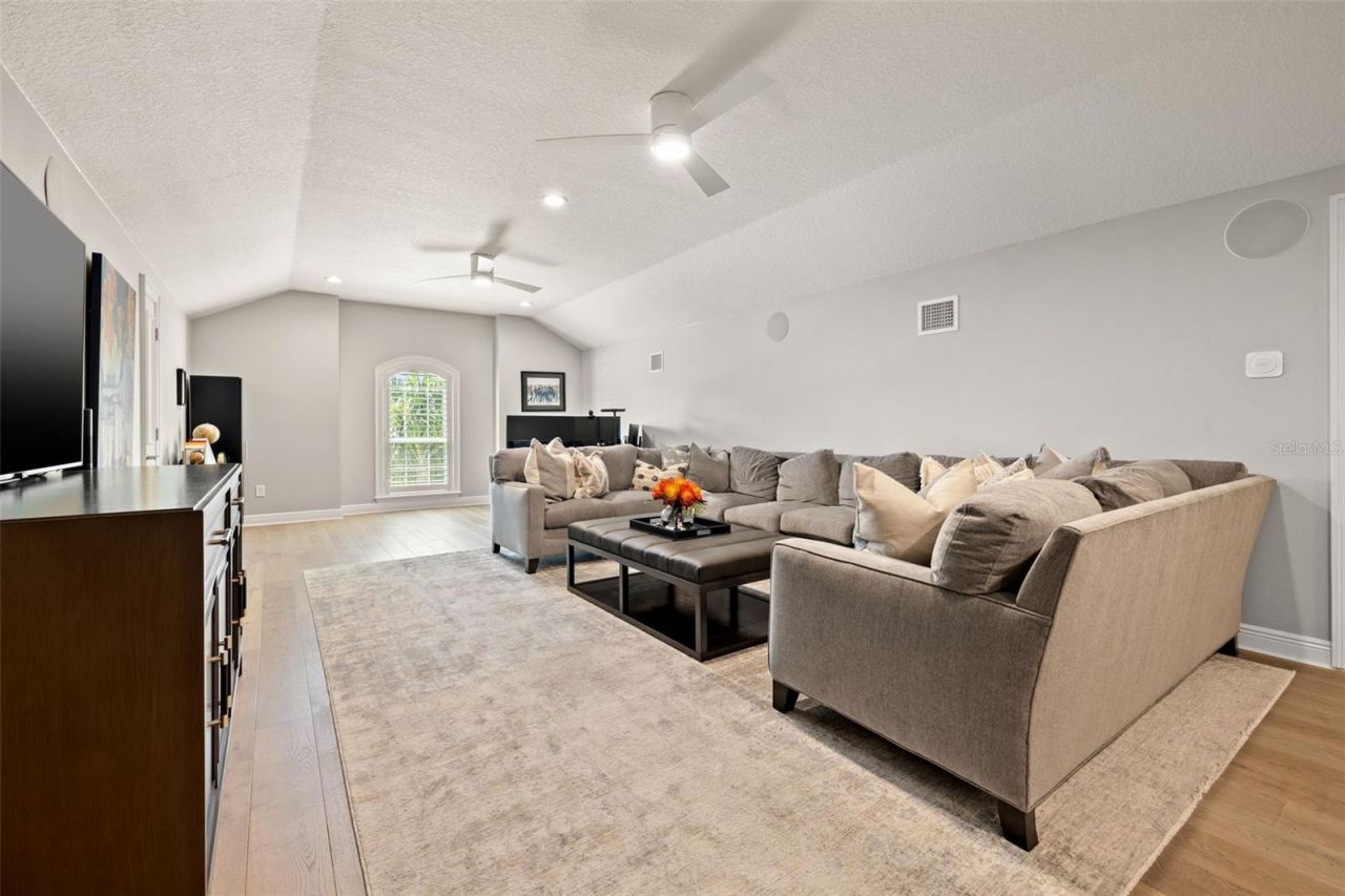 1210 Monterey Boulevard Ne, Saint Petersburg, FL 33704 Photo