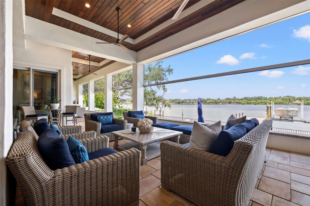 1210 Monterey Boulevard Ne, Saint Petersburg, FL 33704 Photo