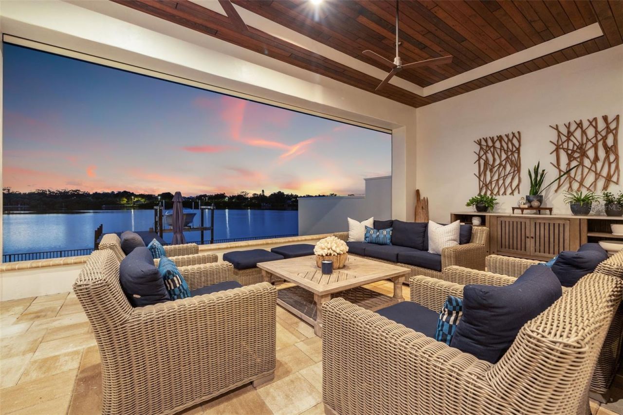 1210 Monterey Boulevard Ne, Saint Petersburg, FL 33704 Photo