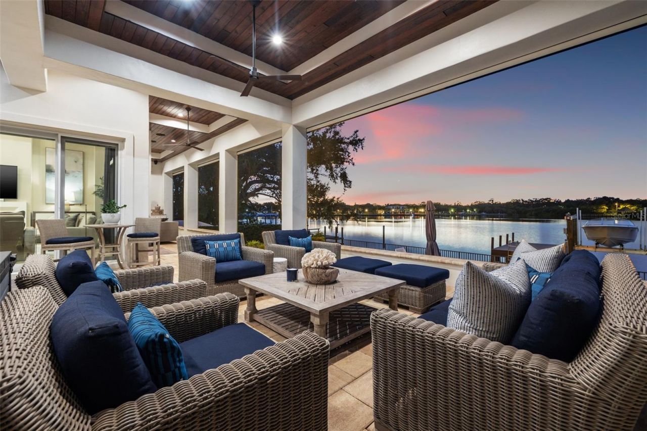 1210 Monterey Boulevard Ne, Saint Petersburg, FL 33704 Photo