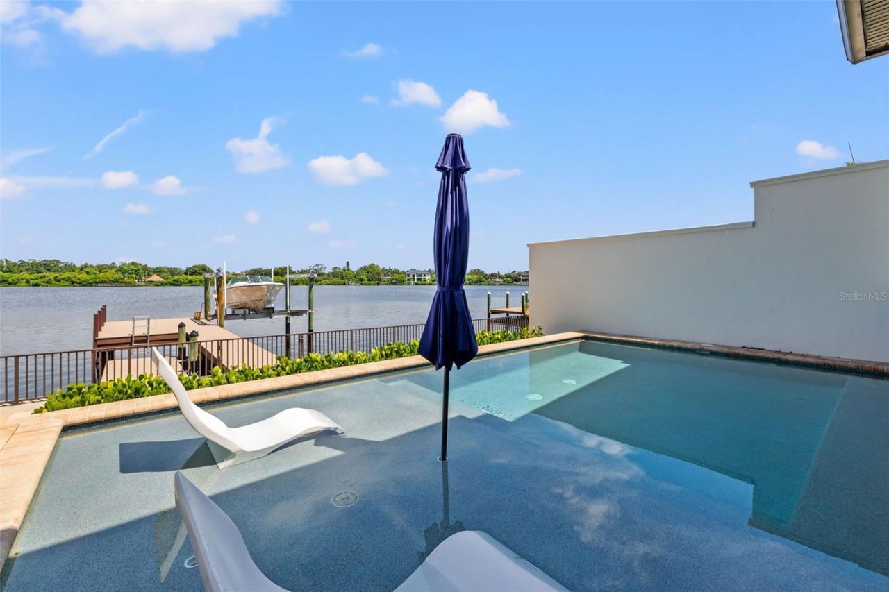 1210 Monterey Boulevard Ne, Saint Petersburg, FL 33704 Photo