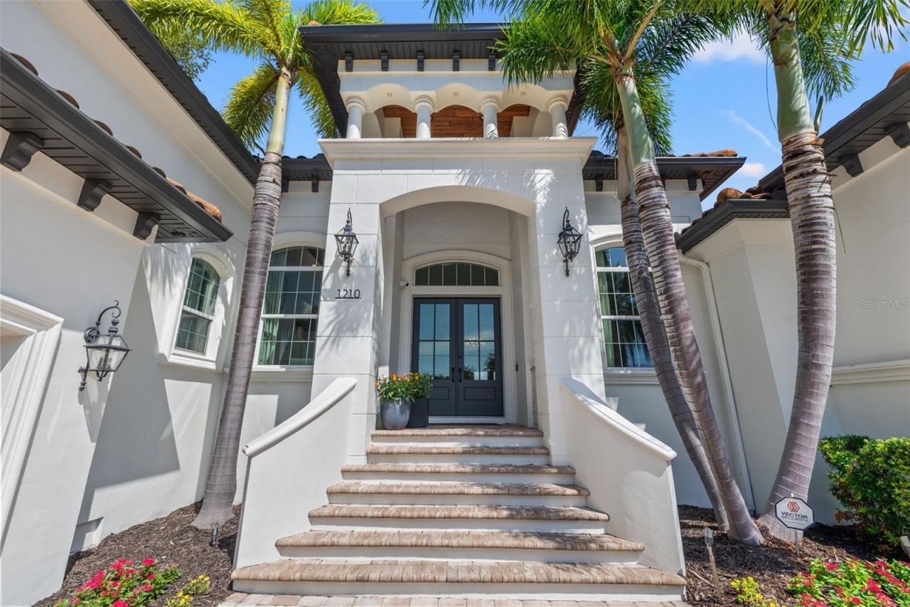 1210 Monterey Boulevard Ne, Saint Petersburg, FL 33704 Photo