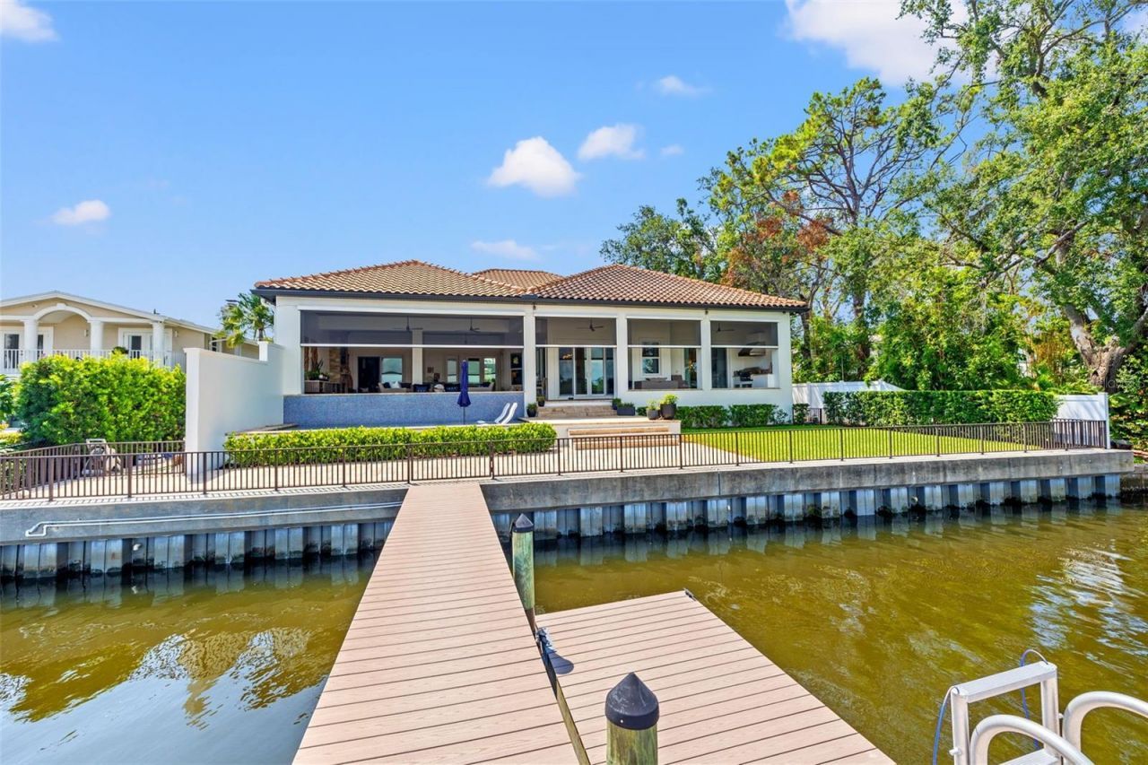 1210 Monterey Boulevard Ne, Saint Petersburg, FL 33704 Photo