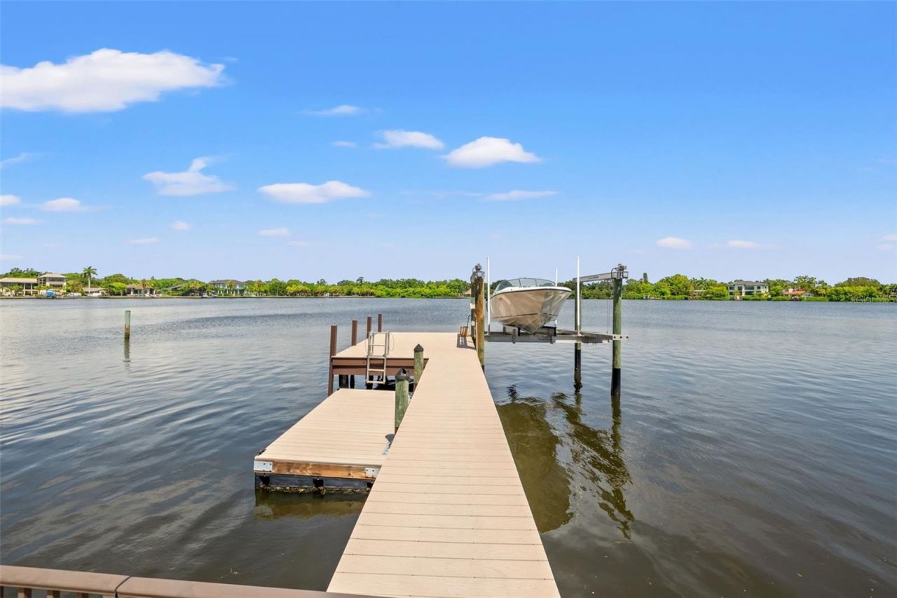 1210 Monterey Boulevard Ne, Saint Petersburg, FL 33704 Photo